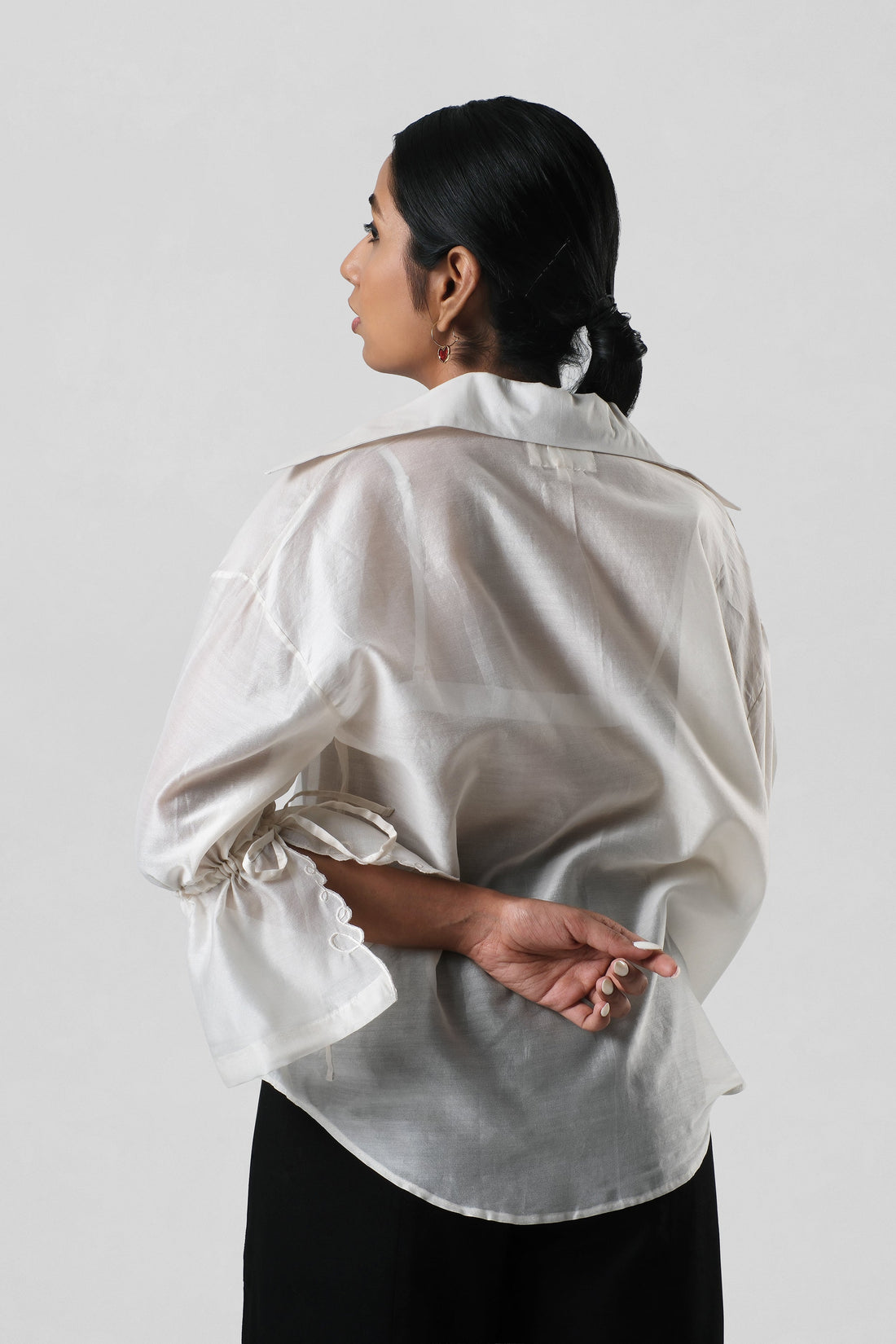 Lightweight Chanderi fabric showcasing its characteristic transparency, luminosity and handwoven texture