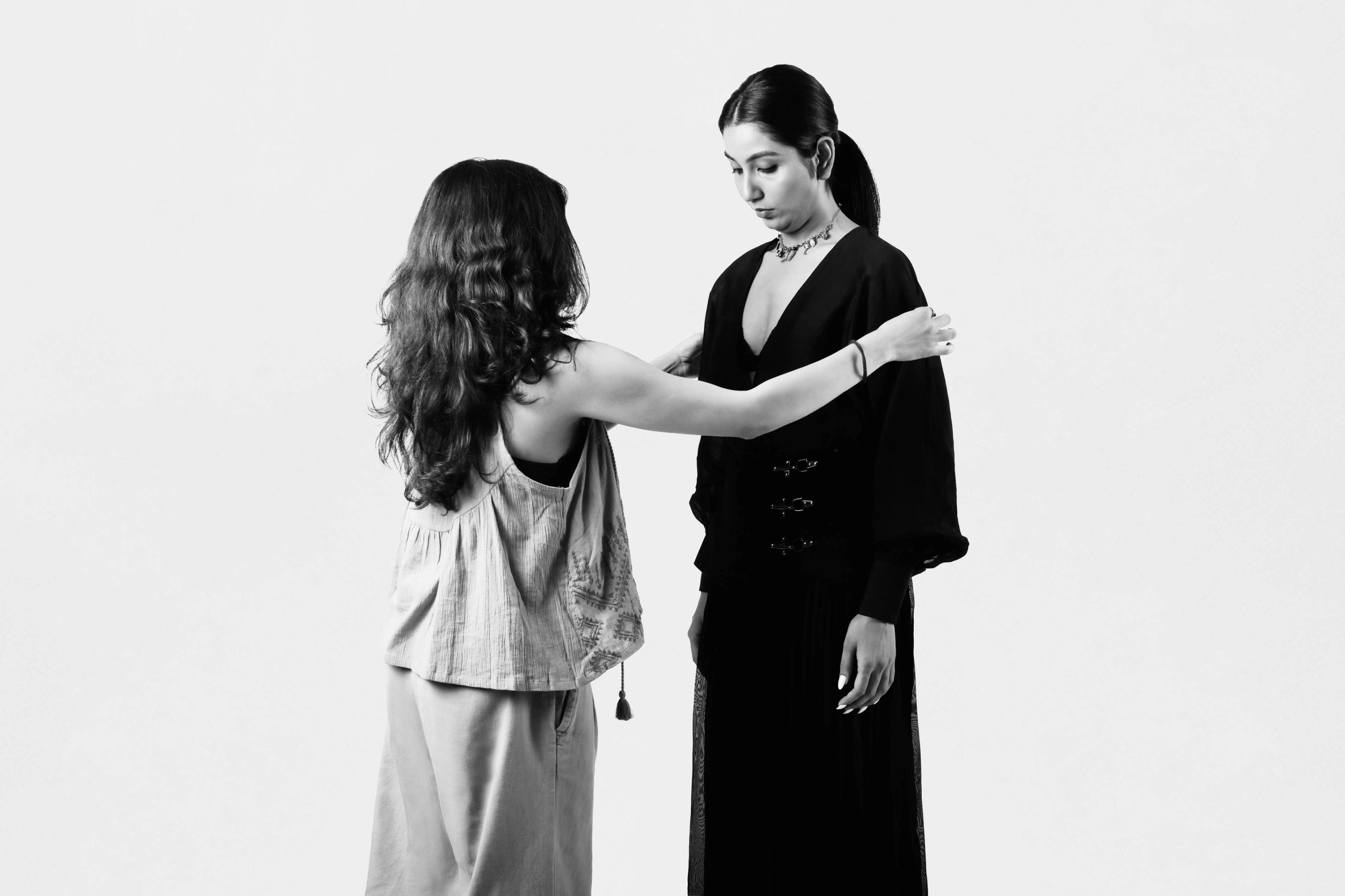 Behind the scenes of Sustainable Artisanal Textile Collection 'Luminous Lore'